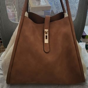Leather Shoulder Bag with fleece design